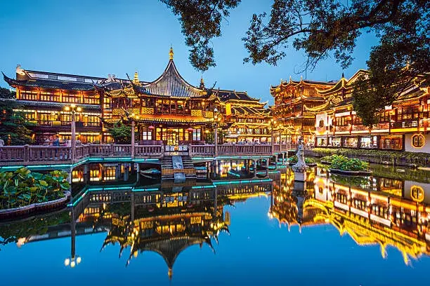 Shanghai — Jardins Yuyuan, Nankin et le Bund - Photo 1