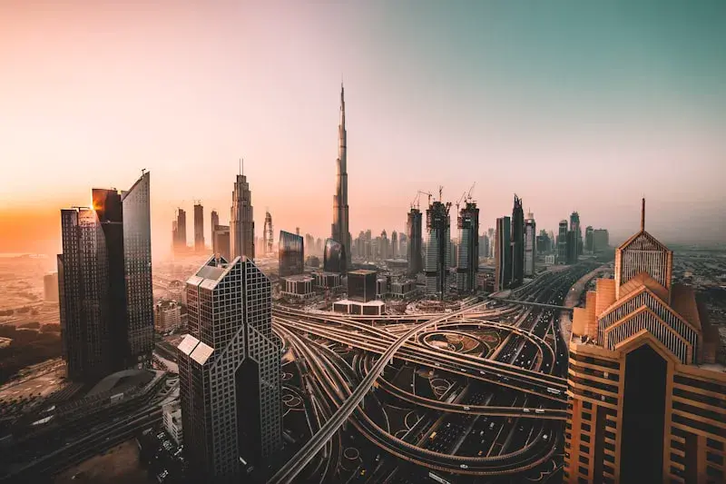 Dubai Abu Dhabi — Circuit Complet et Immersif