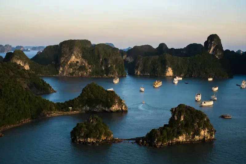 Hanoi – Ha Long - Photo 3
